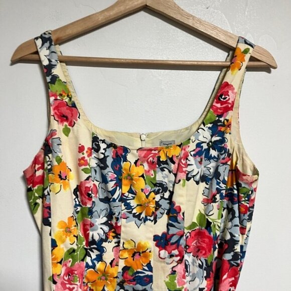 Tristan Made in Canada Floral Sleeveless Dress with Belt - Size 4 - Picture 4 of 10